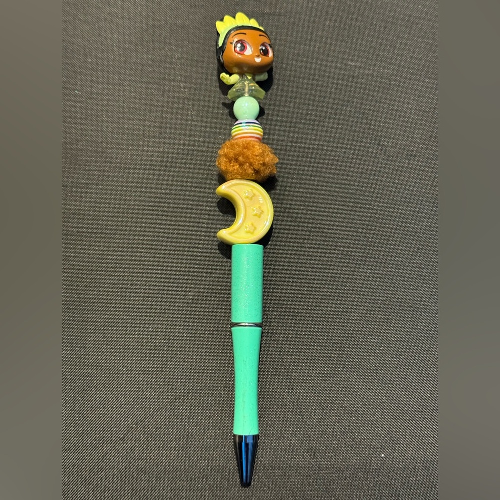 - 🏰 Disney Doorable Handmade Tiana (Princess and the Frog) Pen✍️